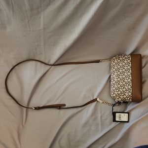 DKNY Bryant Park top zip bag
